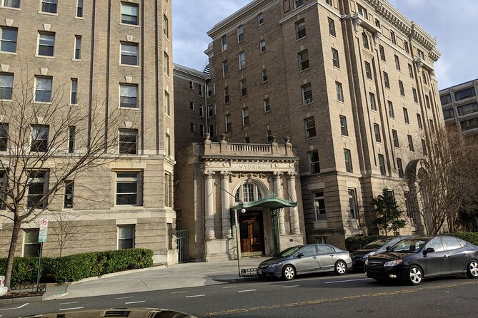 Residences of the Presidentses Walking Tour: Dupont & Kalorama - Personalized Attention and Interaction
