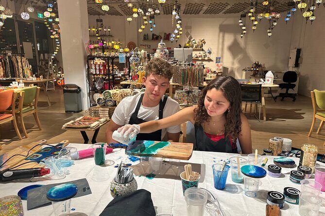 Resin Art Classes Sydney: Cheeseboards & Coasters - Key Points