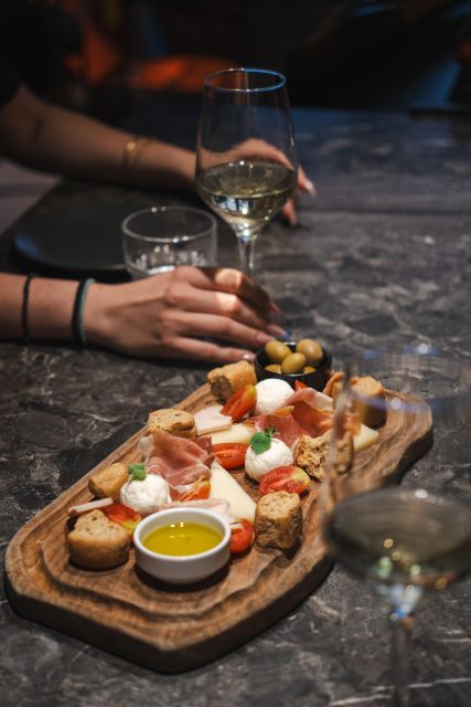 Rethymno: Cretan Wine Tasting Guided Tour With Local Food - Cancellation Policy
