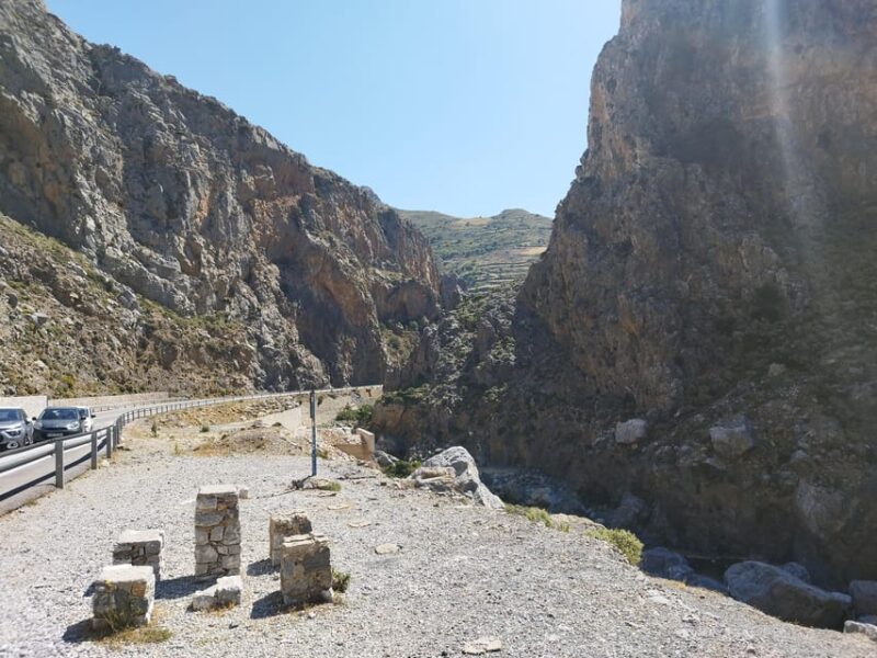 Rethymno, Damnoni Beach and Preveli Tour With Private Cruise - Key Points