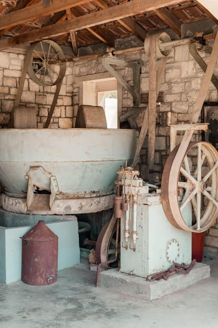Rethymno: Eleftherna, Melidoni Cave, Honey & Olive Oil Tour - Tour Restrictions and Requirements