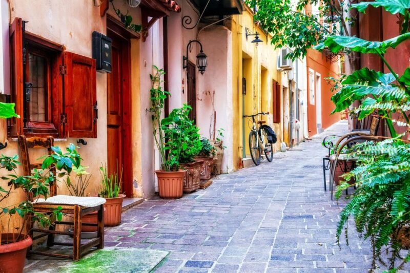 Rethymno Evening Out With Transfer From Chania - Exploring Venetian Old Town