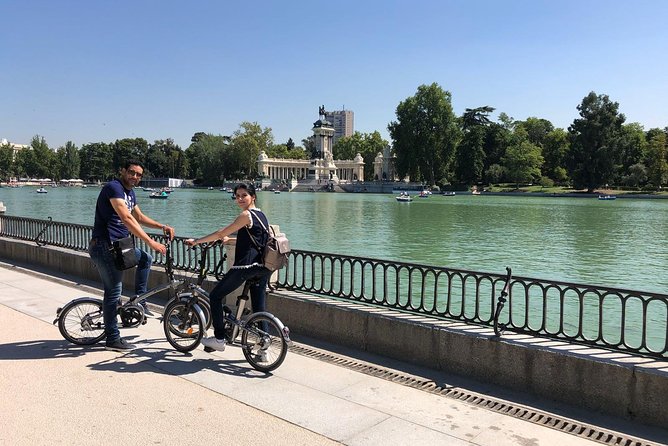 Retiro Park Bike Tour- Get Transported to the XVI Century - Retiro Parks Timeless Charm