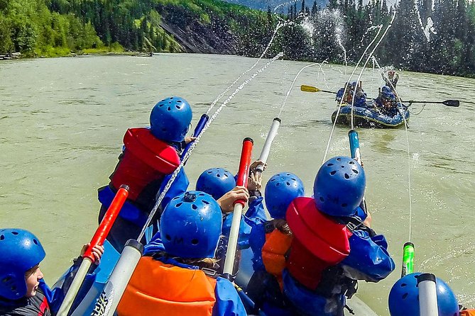 Revelstoke Rapids - Meeting Point and Parking