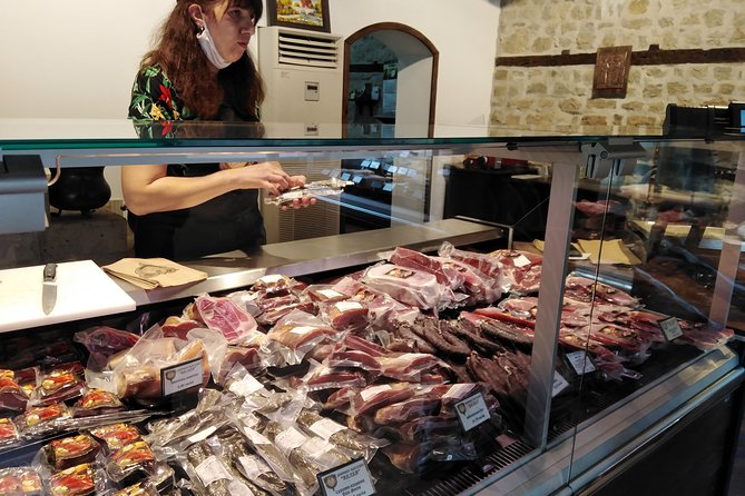 Revival Town of Elena Tour With Wine Tasting From Veliko Tarnovo - Logistics and Accessibility