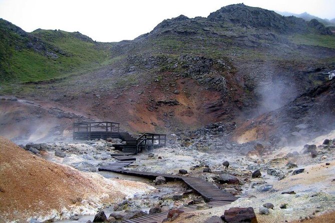Reykjanes Peninsula + Lava Fields - What to Expect