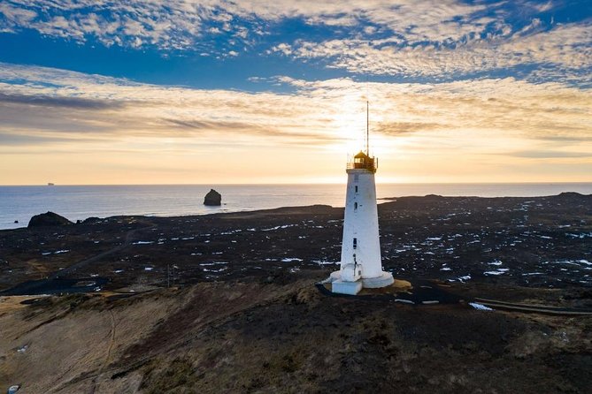 Reykjanes Peninsula Tour - Soak in Blue Lagoon