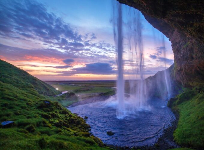 Reykjavík: 2-Day Tour With Icebergs, Glaciers & Waterfalls - Glacier Hike Activity