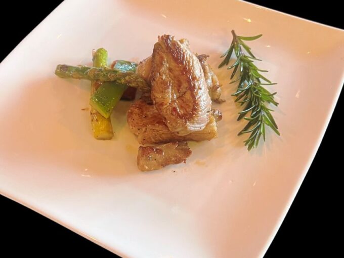 Reykjavík: 7-Course Teppanyaki Tasting Menu With Fire Show - Seasonal Attraction