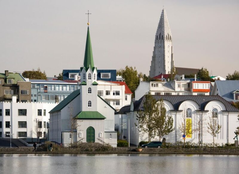 Reykjavik: Express Walk With a Local in 60 Minutes - Booking Information
