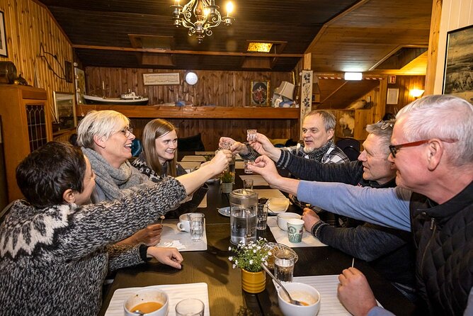 Reykjavik Food Lovers Tour - Icelandic Traditional Food - Sampling the Icelandic Foods
