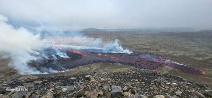 Reykjavík: Geldingadalir Volcano Hike and Blue Lagoon Visit - Recommended Attire