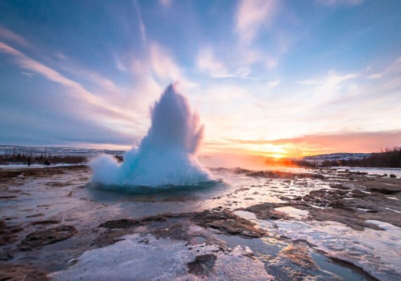 Reykjavik: Golden Circle, Silfra Snorkeling, and Farm Lunch - Lunch Experience