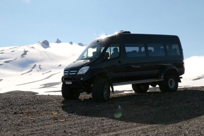 Reykjavik: Golden Circle Super Jeep and Snowmobile Tour - Customer Feedback