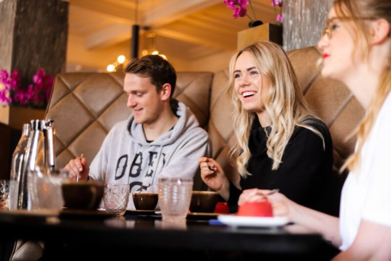 Reykjavik: Guided Foodie Walking Tour With 6 Tastings - Highlights of the Tour