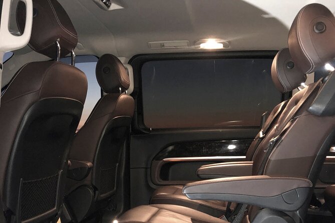 Reykjavik International Airport Private Arrival Transfer - Included in the Transfer