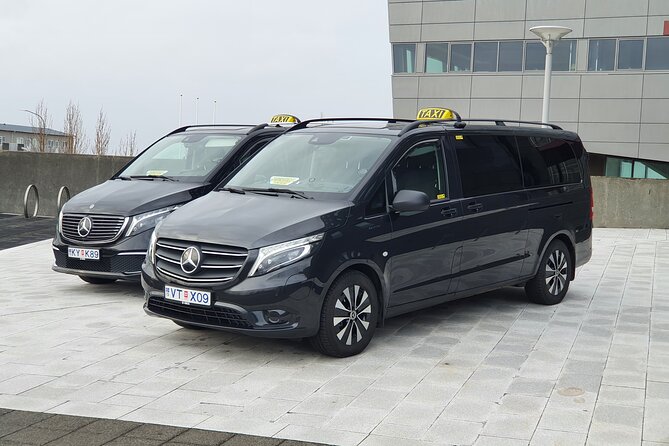Reykjavik: Keflavik Airport Arrival Private Transfer Service - Key Points