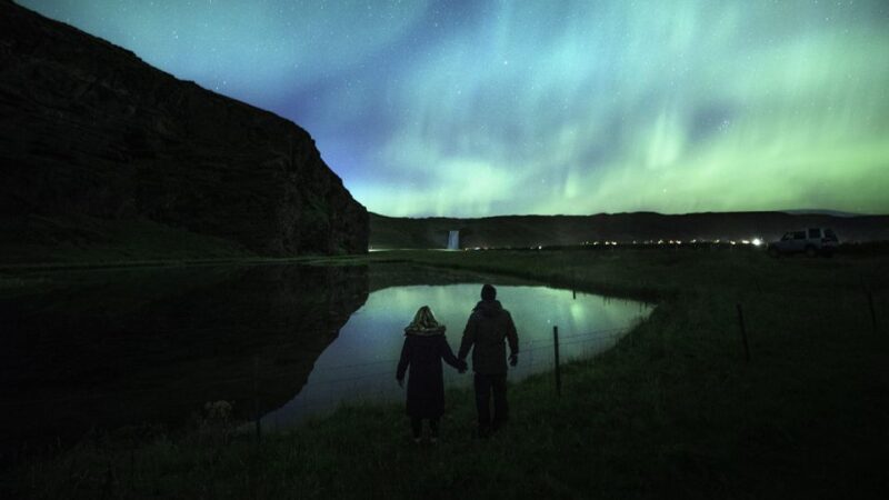 Reykjavik: Northern Lights Hunting and Professional Photos - Northern Lights Hunting