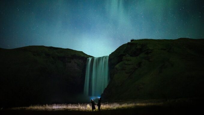 Reykjavik: Northern Lights Hunting and Professional Photos - Preparation and Requirements