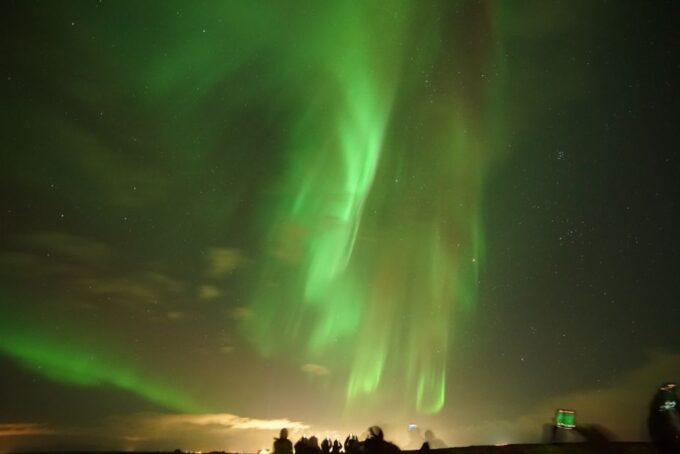 Reykjavik: Northern Lights Minibus Tour With Hot Chocolate - About the Tour
