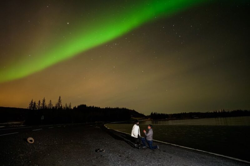 Reykjavik: Northern Lights Tour With Private Photographer - Guided Tour Highlights