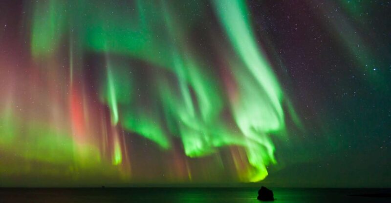 Reykjavik: Premium Northern Lights Tour With Free Photos - Key Points