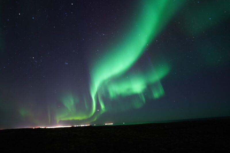 Reykjavik: Premium Northern Lights Tour With Free Photos - Guided Tour Details
