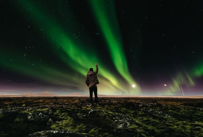 Reykjavik: Premium Northern Lights Tour With Free Photos - Inclusions and Exclusions