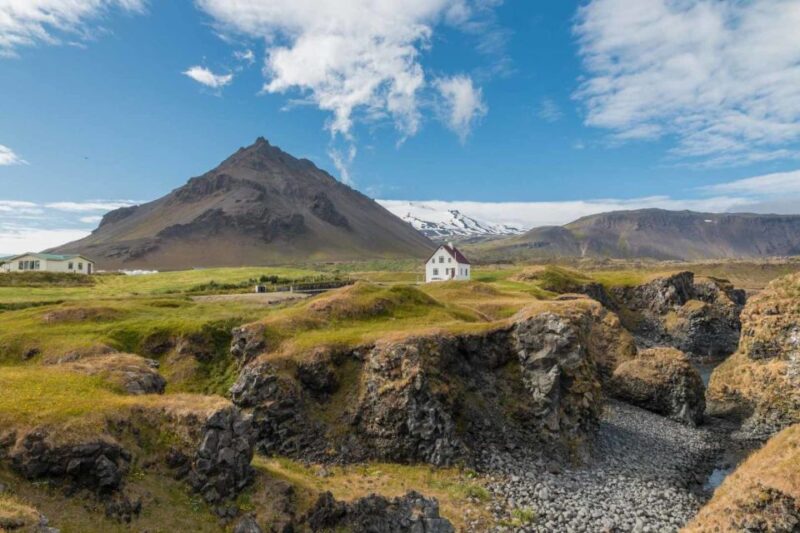 Reykjavik: Private Snaefellsnes and Kirkjufell Jeep Tour - Budir and Moss-Covered Lava Fields