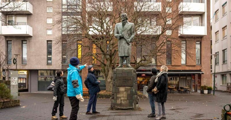 Reykjavik: Sightseeing Walking Tour With a Viking - Itinerary Highlights