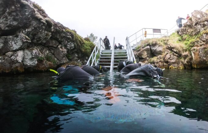 Reykjavík: Silfra Fissure Snorkeling Tour With Photo & Cocoa - Pickup and Meeting Options