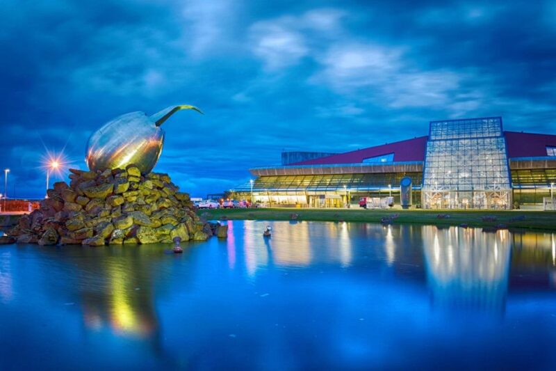 Reykjavik Transfer to Keflavik Airport KEF - Reliable and Punctual Service