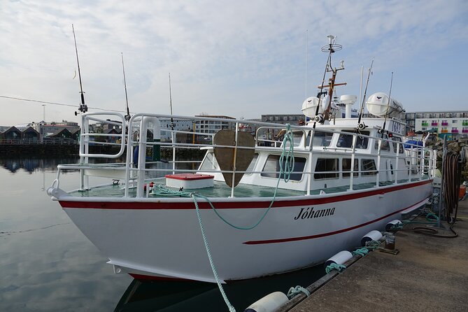 Reykjaviks Finest Catch: Guided Sea Angling Tour for All Levels - Onboard Amenities