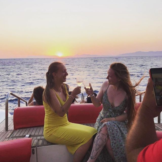 Rhodes: 3h Sunset Cruise With Fresh Fruits & Unlimited Wine - Duration and Activities