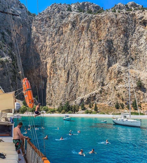 Rhodes: 6 Hours Day Trip ( Lunch & Drinks Included) - Vessel and Capacity