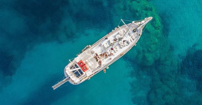 Rhodes: Boat Tour With Swimming, Gourmet Buffet and Open Bar - Complimentary Beverages and Snacks