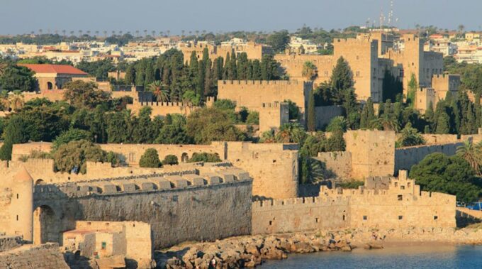 Rhodes: Guided Walk and Wine Tasting Tour in Medieval Town - Wine Tasting Experience