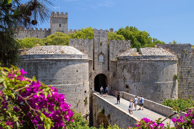 Rhodes Old Town & Lindos With Acropolis Guided Tour - Exploring Lindos Village