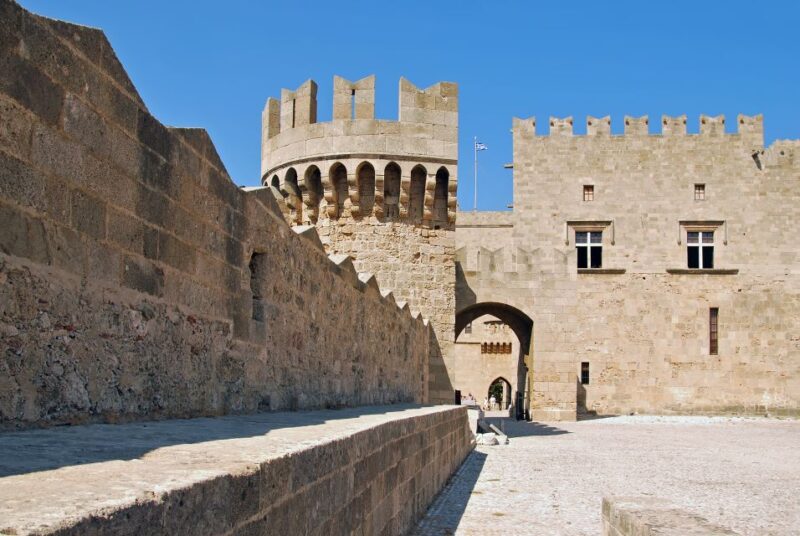 Rhodes: Palace of the Grand Master Admission Ticket - Getting to the Palace