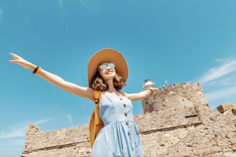 Rhodes: Sightseeing Walking Tour in Jewish Quarter of Rhodes - Jewish Martyrs Square