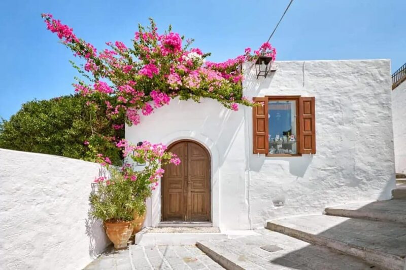 Rhodes Town Area: Lindos Roundtrip Transfer With Free Time - Panoramic Viewpoint and Sights