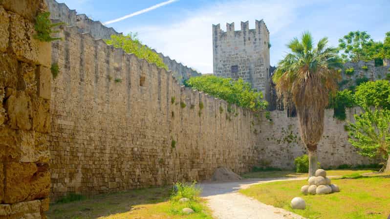 Rhodos: Outdoor Yoga in the Historical Old Town - Key Points