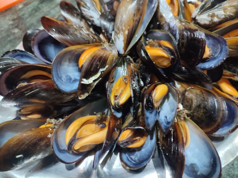 Ría De Arousa: Boat Ride to Mussel Farm With Tasting - Availability and Cancellation