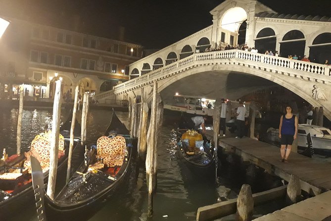 Rialto Market Food and Wine Lunchtime Tour of Venice - Sampling Regional Wines