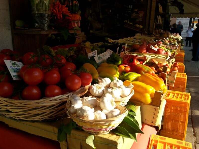 Rialto Market Street Food - Discovering Seafood and Produce