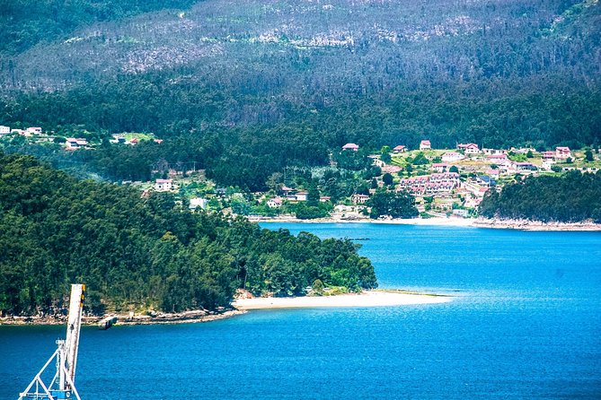Rías Baixas Private Tour From Santiago De Compostela - Key Points