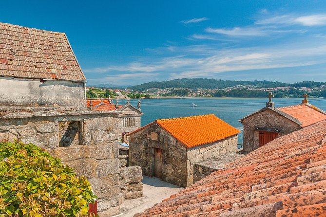 Rías Baixas Private Tour With Wine Tasting, Food, Mussels Boat and Pickup - Pickup Information