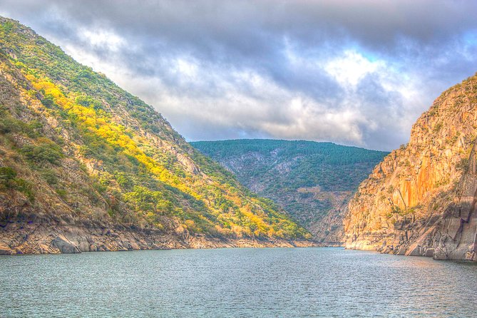 Ribeira Sacra, Heroic Wines Private Tour From Santiago - Explore Galicias Wine Regions