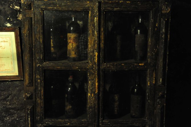 Ribera Del Duero Wineries Guided Tour & Wine Tasting From Madrid - Minimum Participants and Age Requirements