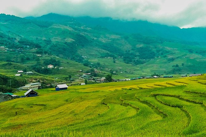 Rice Terraced Fields & Homestay Experience– 2D 1N - Hiking to Waterfalls